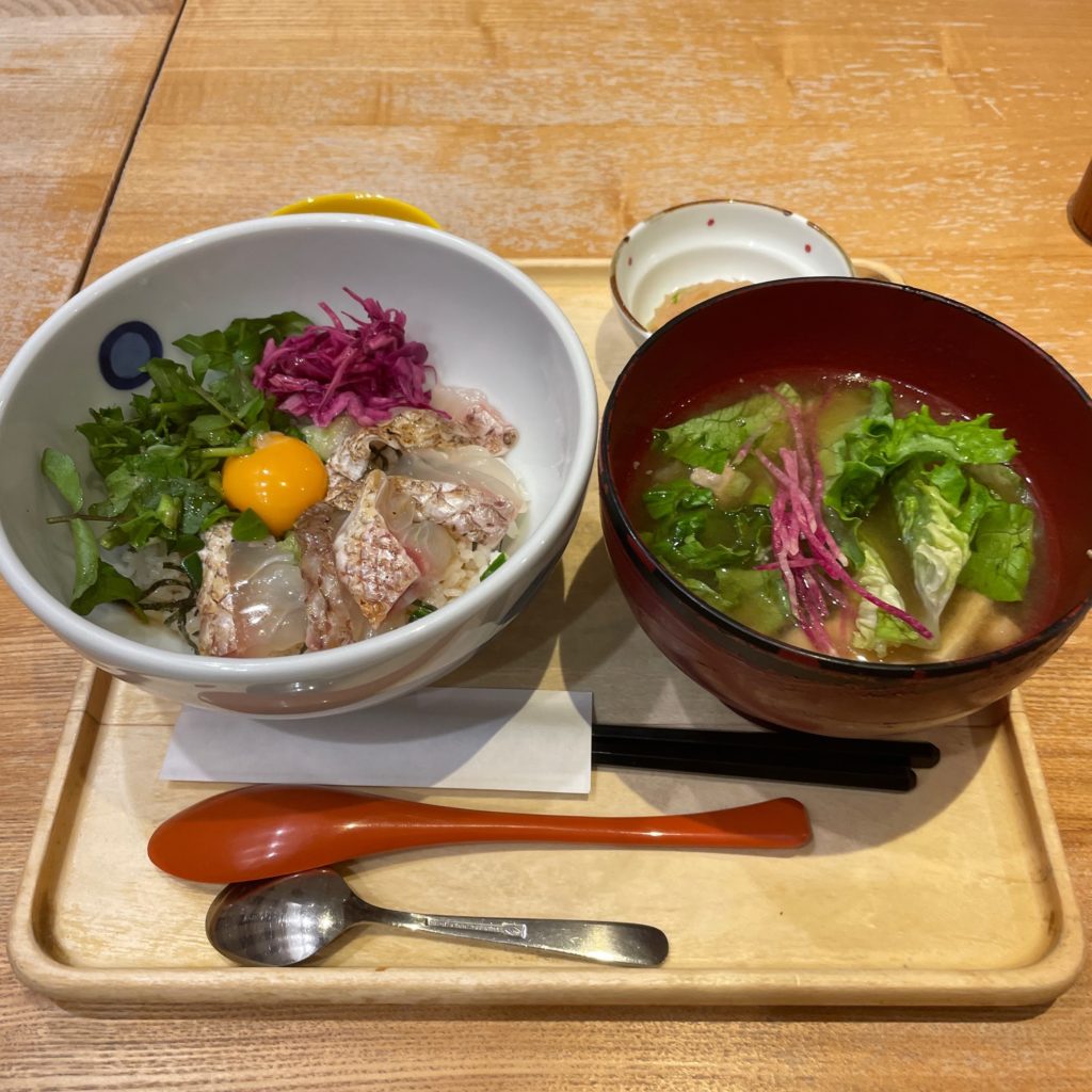 ランチの真鯛のトリュフ醤油丼セット